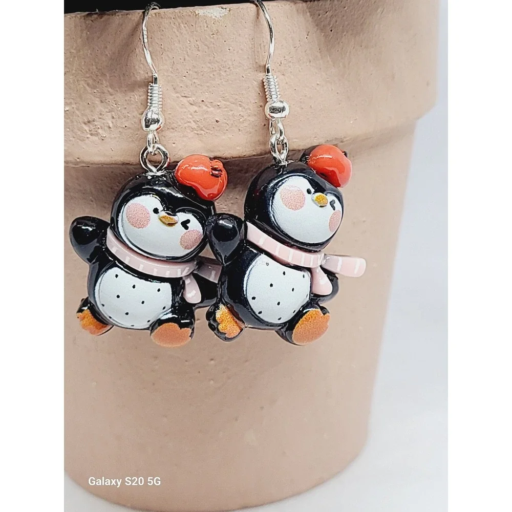 Penguin with Red Beret and‎ Scarf Winter Drop Earrings Silver Tone Hooks NEW